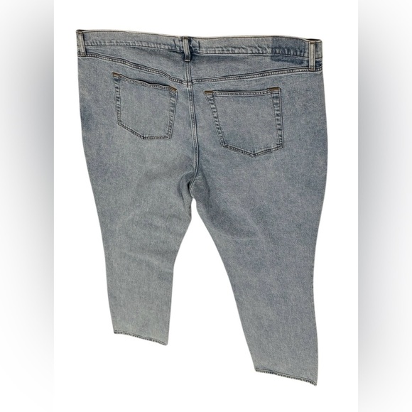 New W/ Tags Women’s Abercrombie & Fitch 90s Slim Straight Light Wash 36/22L - Picture 3 of 8